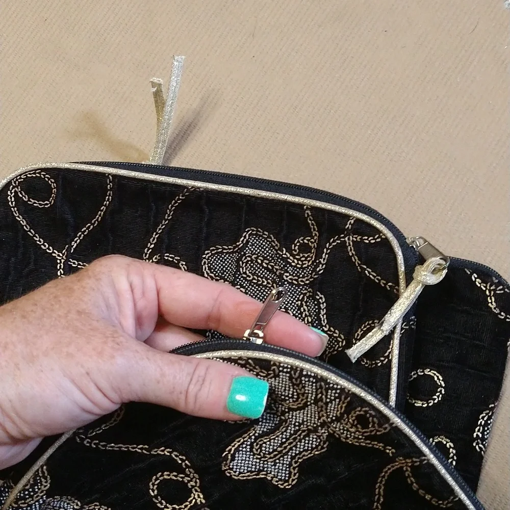 Bundle: VINTAGE Three Matching Makeup Bags